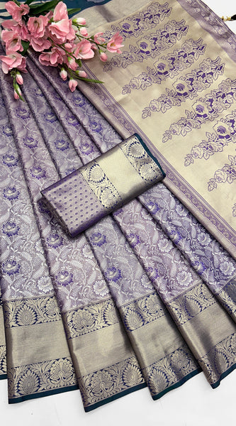 🌸 Elegant Banarasi Silk Saree