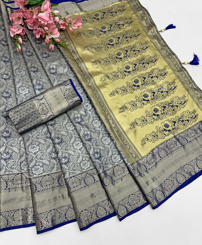 🌸 Elegant Banarasi Silk Saree
