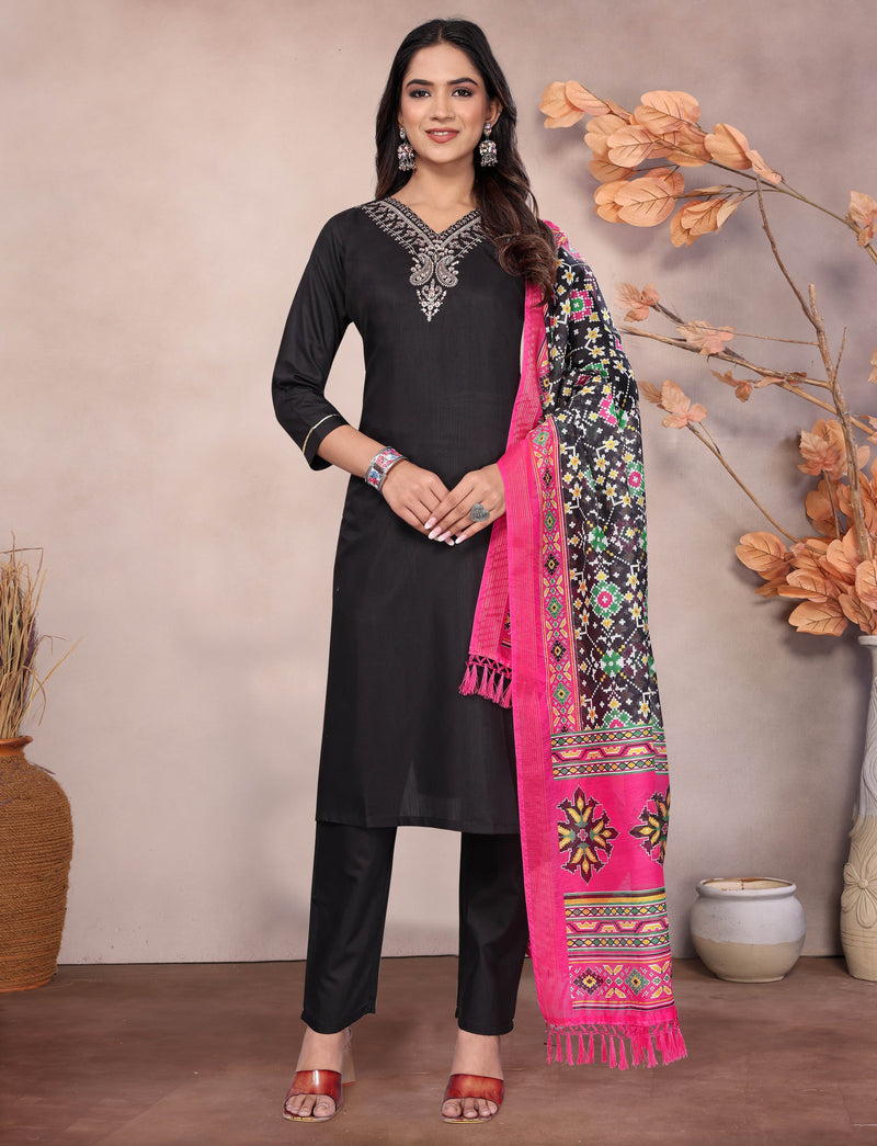 Embroidered Black Kurta Set with Dupatta