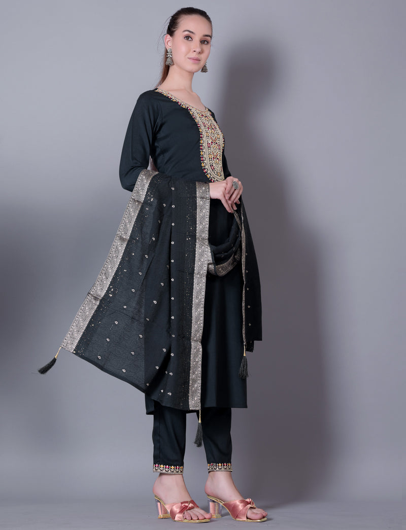 Embroidered Green Kurta Set with Dupatta